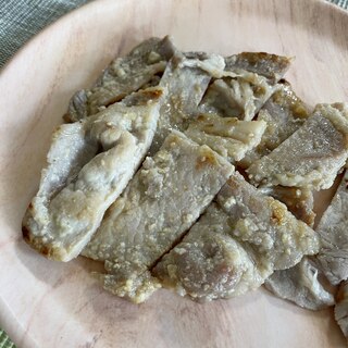 簡単漬けるだけ！豚肉の塩麹焼き